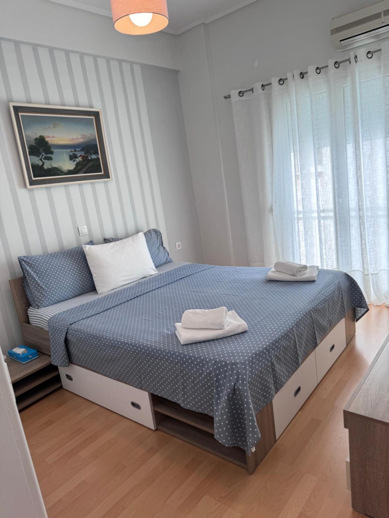Modern Apartment In Aten Exteriör bild